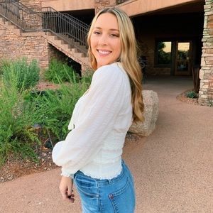 Meet your Posher, Courtney